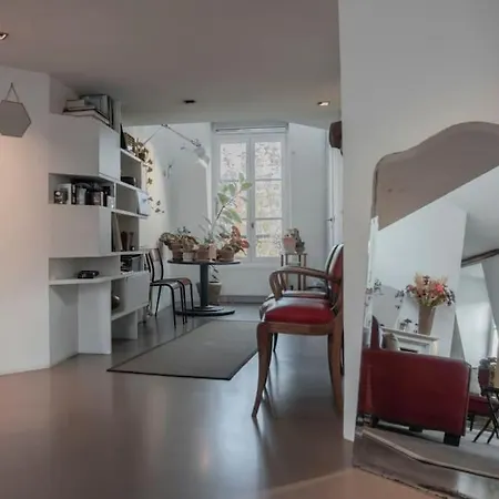 Sacre-coeur View Skylight Haven Appartamento *